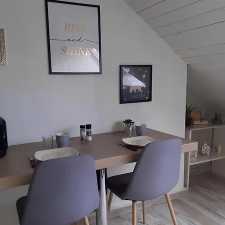 Appartement Miraumont, Stationnement Gratuit, 5min Gare