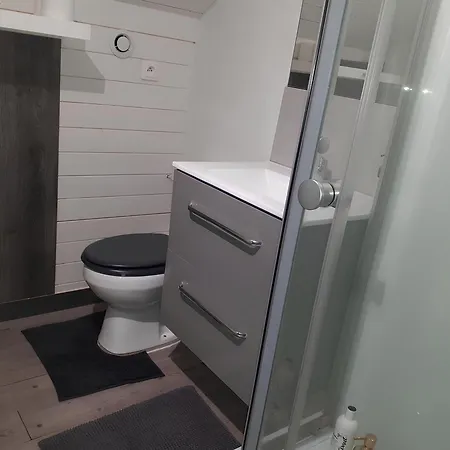 Miraumont, Stationnement Gratuit, 5min Gare Amiens